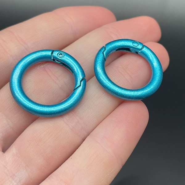 25мм , Замок круг голубая эмаль матовая