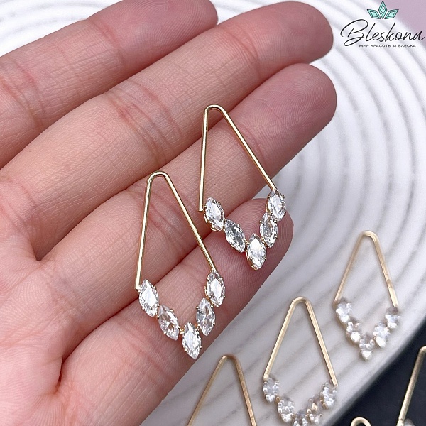 31*16,5 мм Цвет золото, Подвеска ромб цирконы 