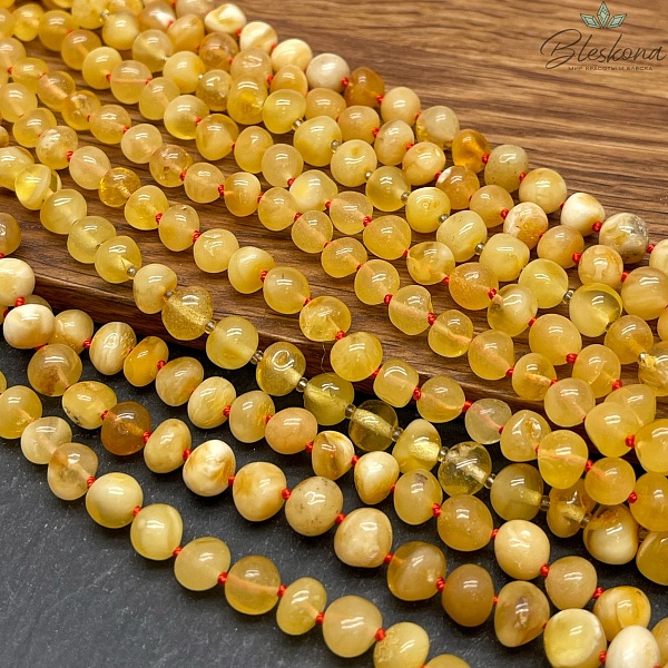 Янтарь желтый галтовка 7,5-8 мм