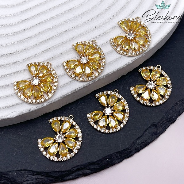 21,5*18 мм Цвет золото, Подвеска цветок желтые цирконы