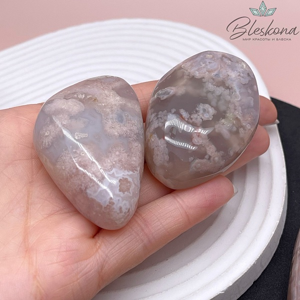 Агат Сакура галтовка 50-65 мм