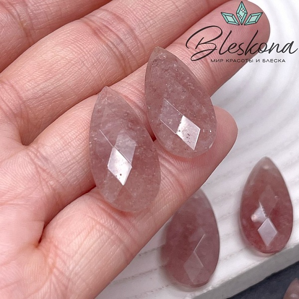 26*13 мм Подвеска капля Клубничный кварц огранка