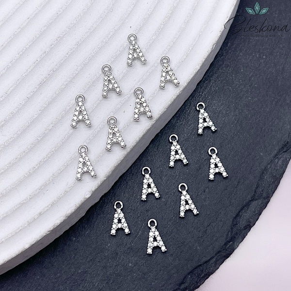 8,6 мм Цвет серебро, Буква A цирконы 