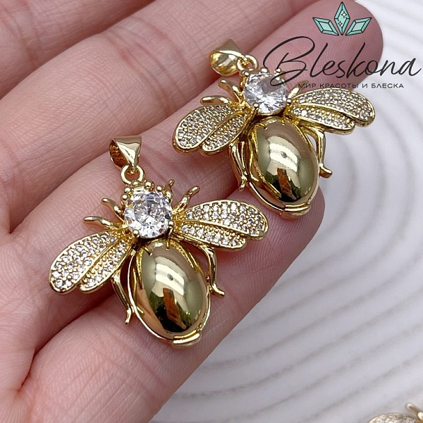 25*28 мм Цвет золото, Подвеска Муха циркон
