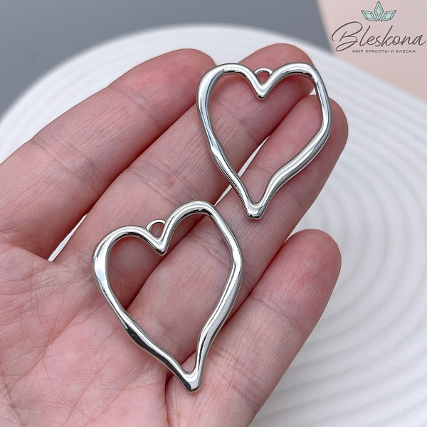 34*27 мм Цвет серебро, Подвеска Сердце мятое контур 