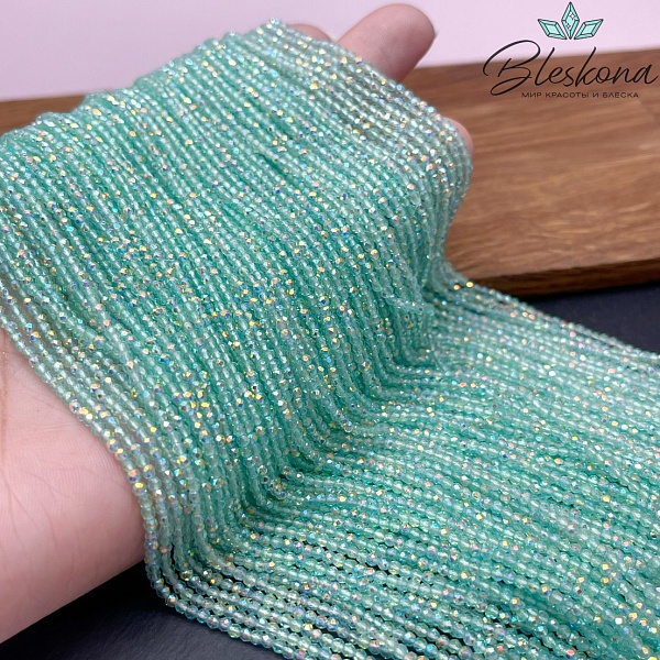 2 мм Бусины стекло зеленое с переливом алмазная огранка