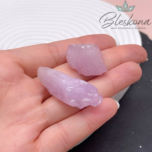 Кунцит  необработанный 