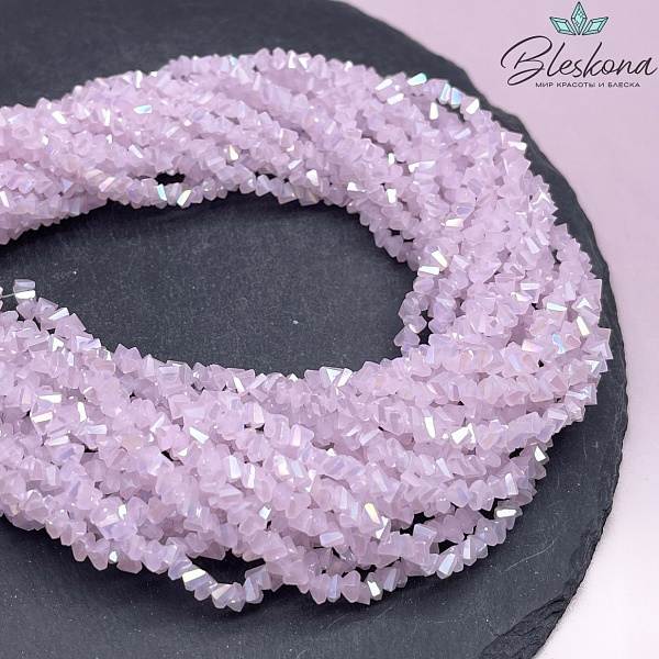 Чешское стекло №106 4,5 мм треугольник