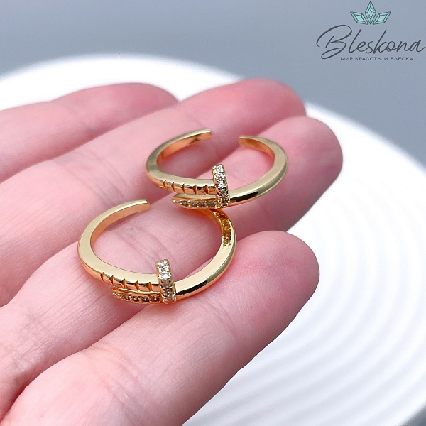 20 мм Цвет золото, Кольцо гвоздь с цирконами