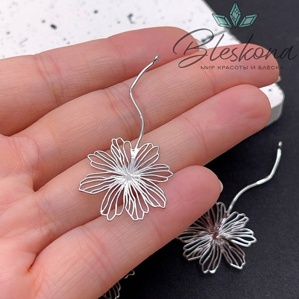 45*22 мм Цвет серебро, Подвеска цветок контур