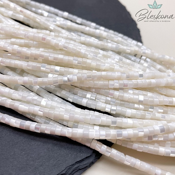 Перламутр белый диски 4*2 мм