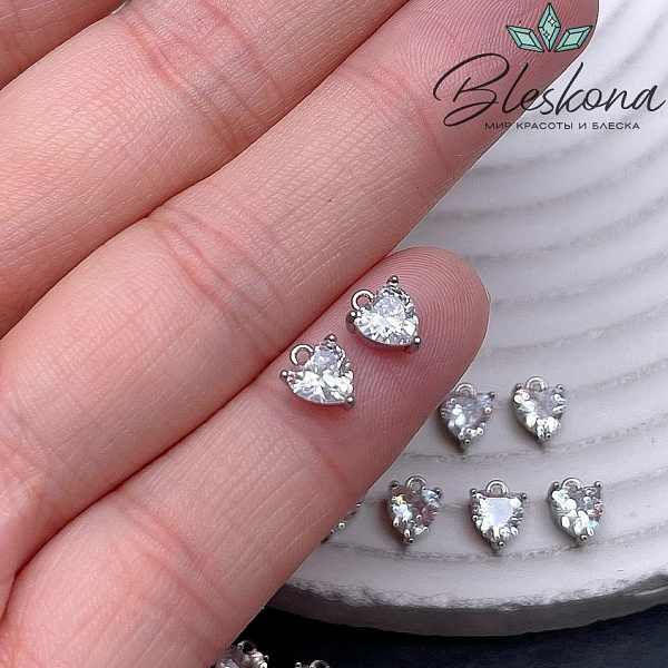 7*5,5 мм Цвет серебро, Подвеска сердце мини белый циркон