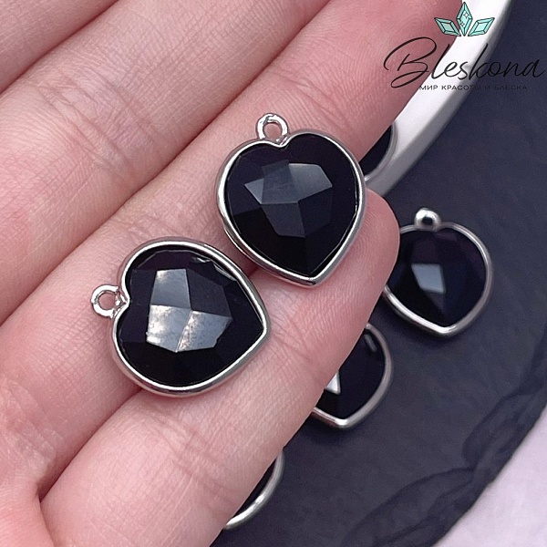 16,3*18,7мм,Цвет серебро,Подвеска Сердце Агат черный огранка