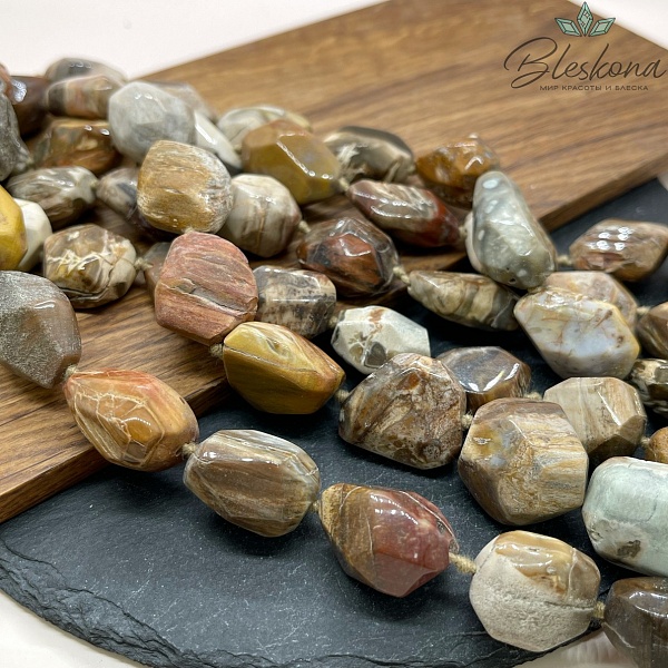 Окаменелое дерево фриформ огранка 16-18 мм