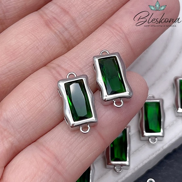 17,5*8,5 мм Цвет серебро, Коннектор прямоугольник зеленый циркон
