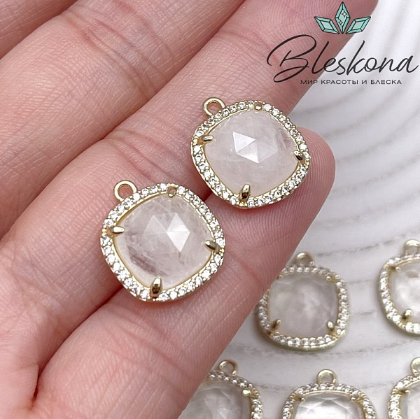 14мм, цвет золото ,Подвеска квадрат Горный хрусталь в обрамлении цирконы