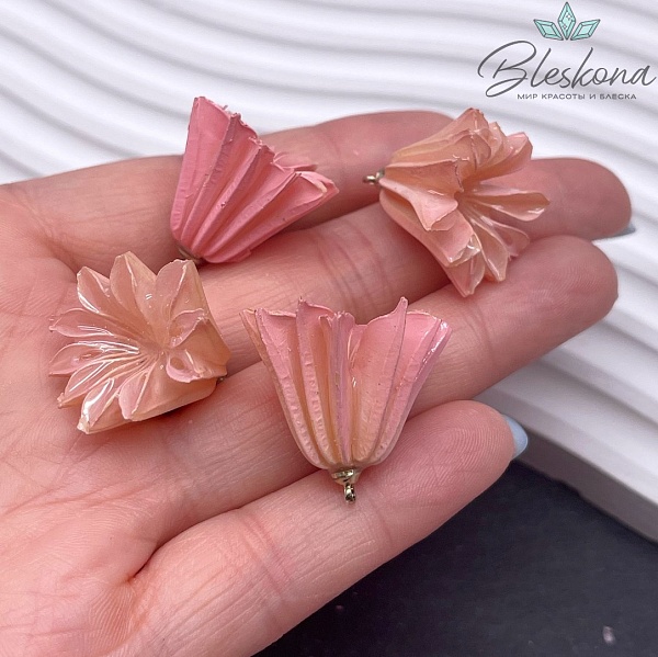 23-28 мм Подвеска Колокольчик в эпоксидной смоле розовый