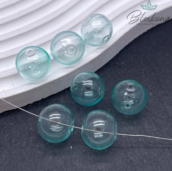 16 мм Бусина шар стекло бледно- зеленое