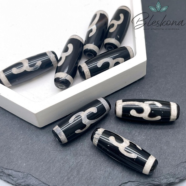 Бусина Дзи Зеленая тара черно-белый бочонок 30*11 мм