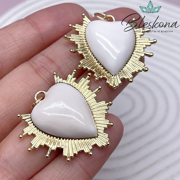 30*34 мм Цвет золото, Подвеска сердце лучи белая эмаль