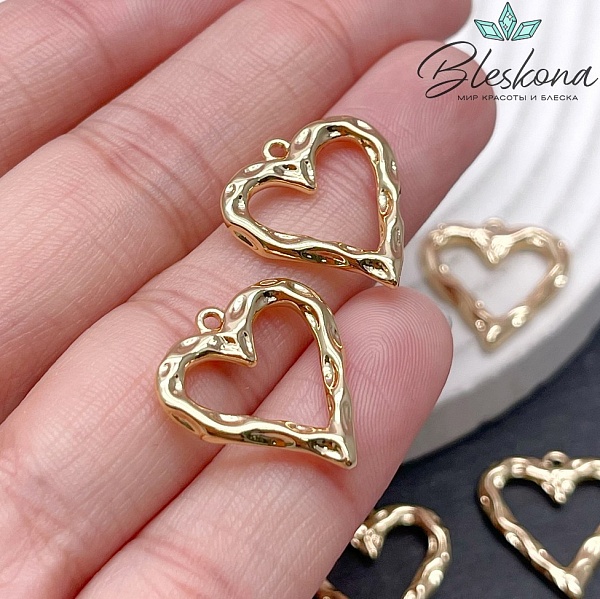18*18,6 мм Цвет золото, Подвеска сердце мятое контур
