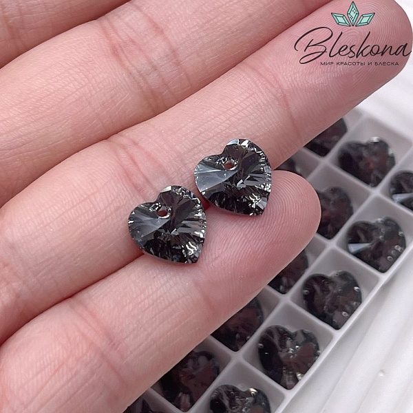 6228 Xilion Heart 10,3*10 мм Crystal Silver Night (SINI)