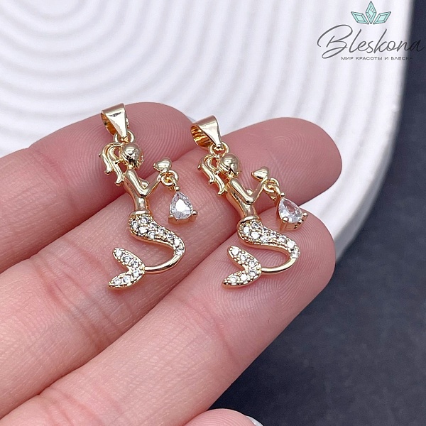 Подвеска Русалка ,цвет золото цирконы 10,5*23мм