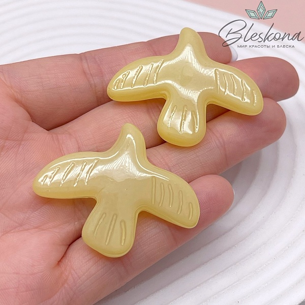 33*42 мм  Бусина голубь желтый