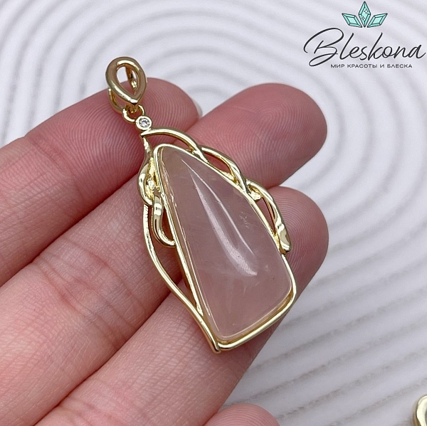 36,5*18 мм Цвет золото, Подвеска Розовый кварц с цирконом