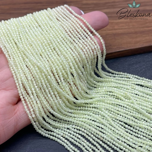Циркон огранка бледно-зеленый 2 мм (кубический цирконий, фианит) 