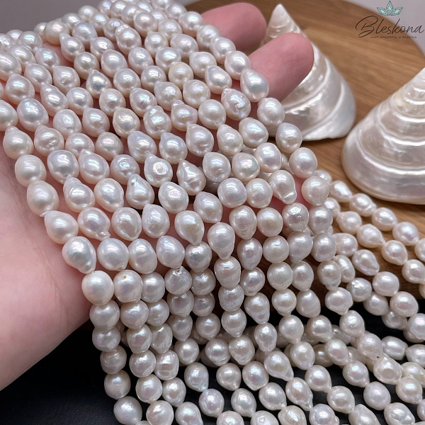 Жемчуг Капля белый 7*(8-9) мм