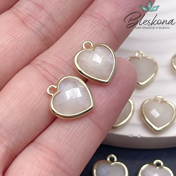 12*13мм,Цвет золото,Подвеска Сердце лунный камень огранка
