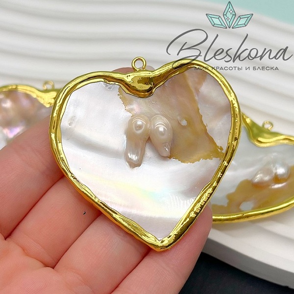 54 мм Цвет золото, Перламутровая подвеска сердце с жемчугом