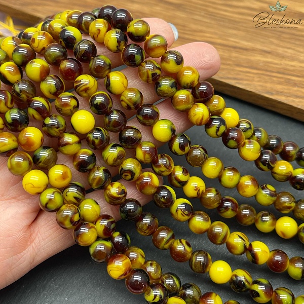 Янтарь шар темный 8 мм