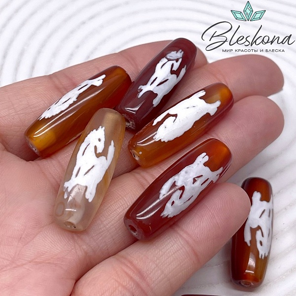 Бусина Дзи Конь Тассо (Лошадь) бело-коричневый бочонок 30*11 мм