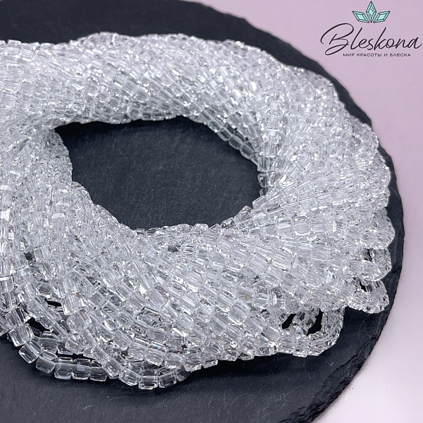 Чешское стекло №132 цвет №01 4,5 мм