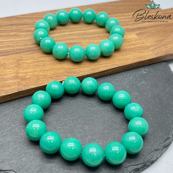 Сосновый зеленый Агат 14 мм