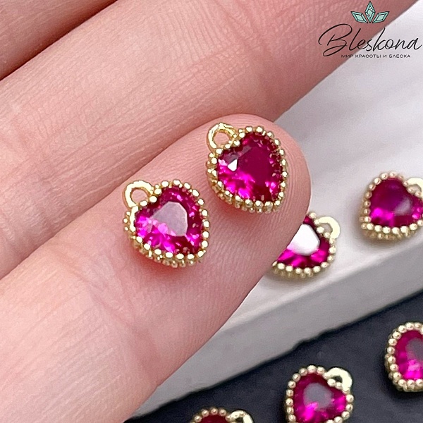 Подвеска Сердце мини рубиной циркон,цвет золото 6,5*8 мм 