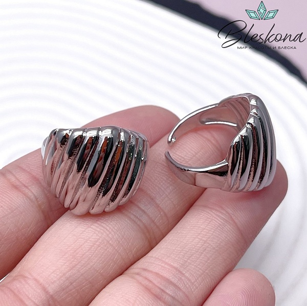 20,5 мм Цвет серебро, Кольцо безразмерное полосы 