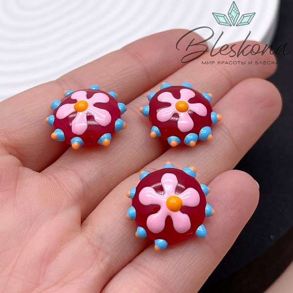 20 мм Бусина округлая бордовая розовый цветок