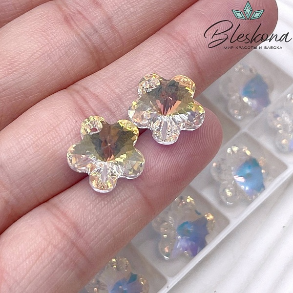 6744 Flower Pendant 14 mm Crystal Aurore Boreale (AB)