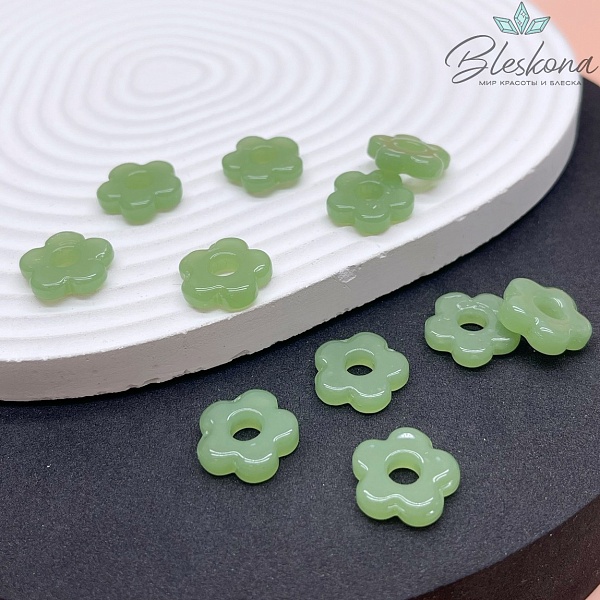 15 мм Подвеска цветок бледно- зеленый
