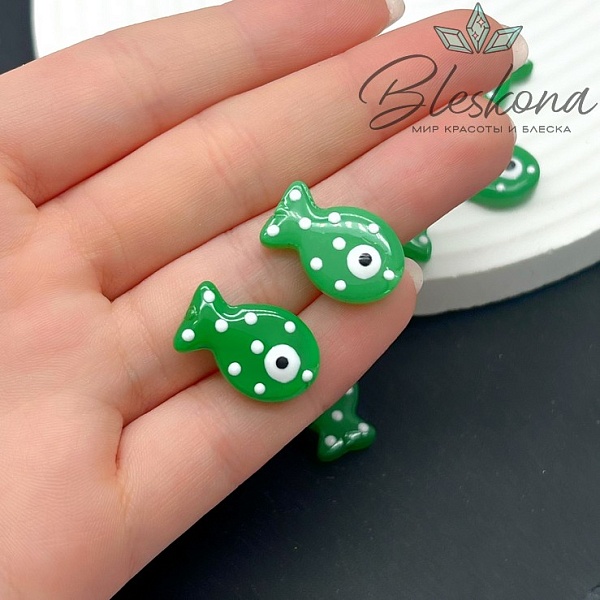 20*12 мм  Бусина рыбка зеленая