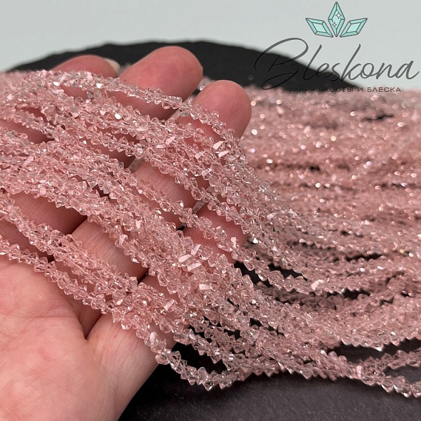 Чешское стекло №26 3,5мм треугольник