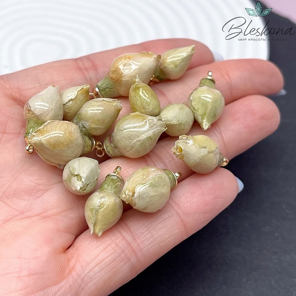 17-22 мм, Цвет золото, Подвеска роза в эпоксидной смоле №24