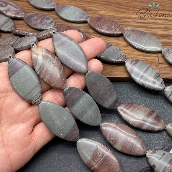 Яшма миндальная форма 40*20 мм