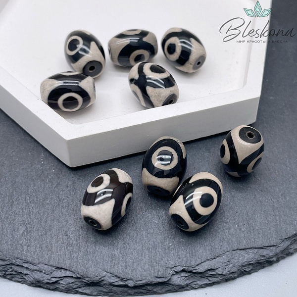 Бусина Дзи 3 глаза черно-белый бочонок 10*14 мм