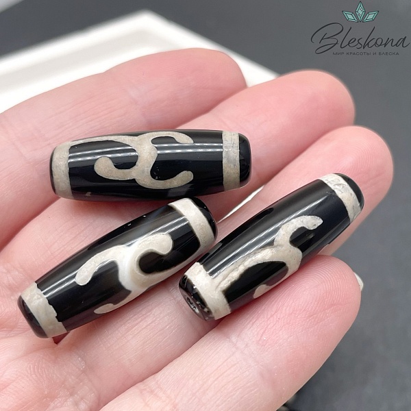 Бусина Дзи Зеленая тара черно-белый бочонок 30*11 мм