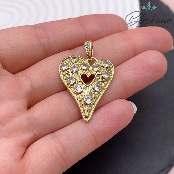 29*23,5 мм Цвет золото, Подвеска Сердце цирконы с бейлом