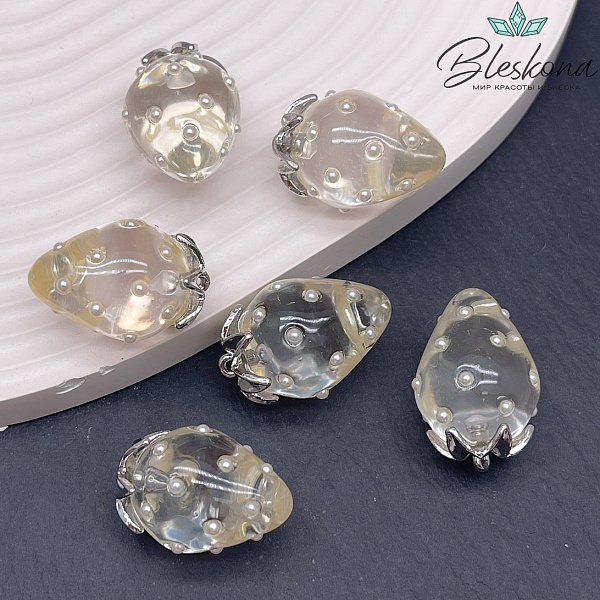 25*17 мм Цвет серебро, Подвеска клубничка прозрачная
